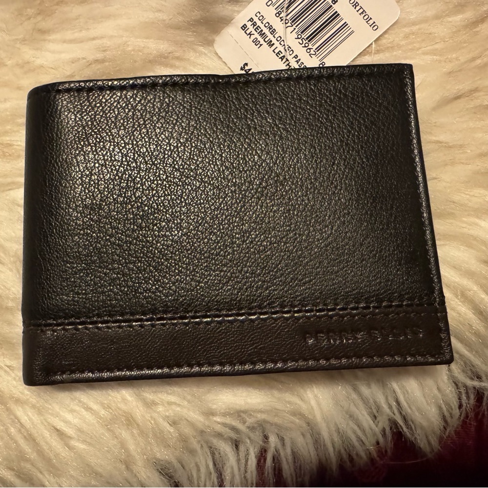 Perry Ellis Black & Brown Genuine Leather Wallet NWT